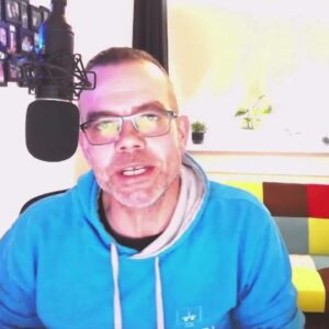 Manage Student Submissions on EzyCourse | Student Submissions Management Overview